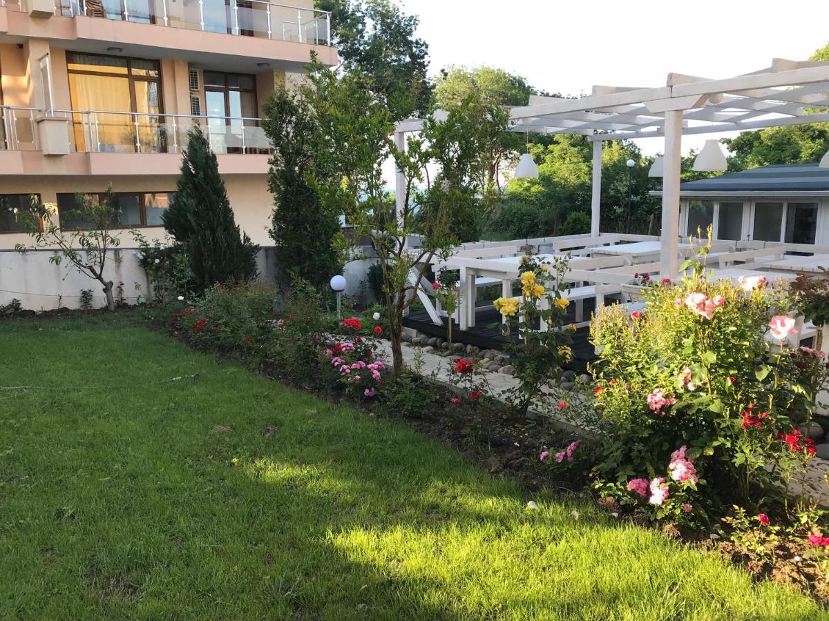 Family Hotel Akra Chernomorets Exterior foto